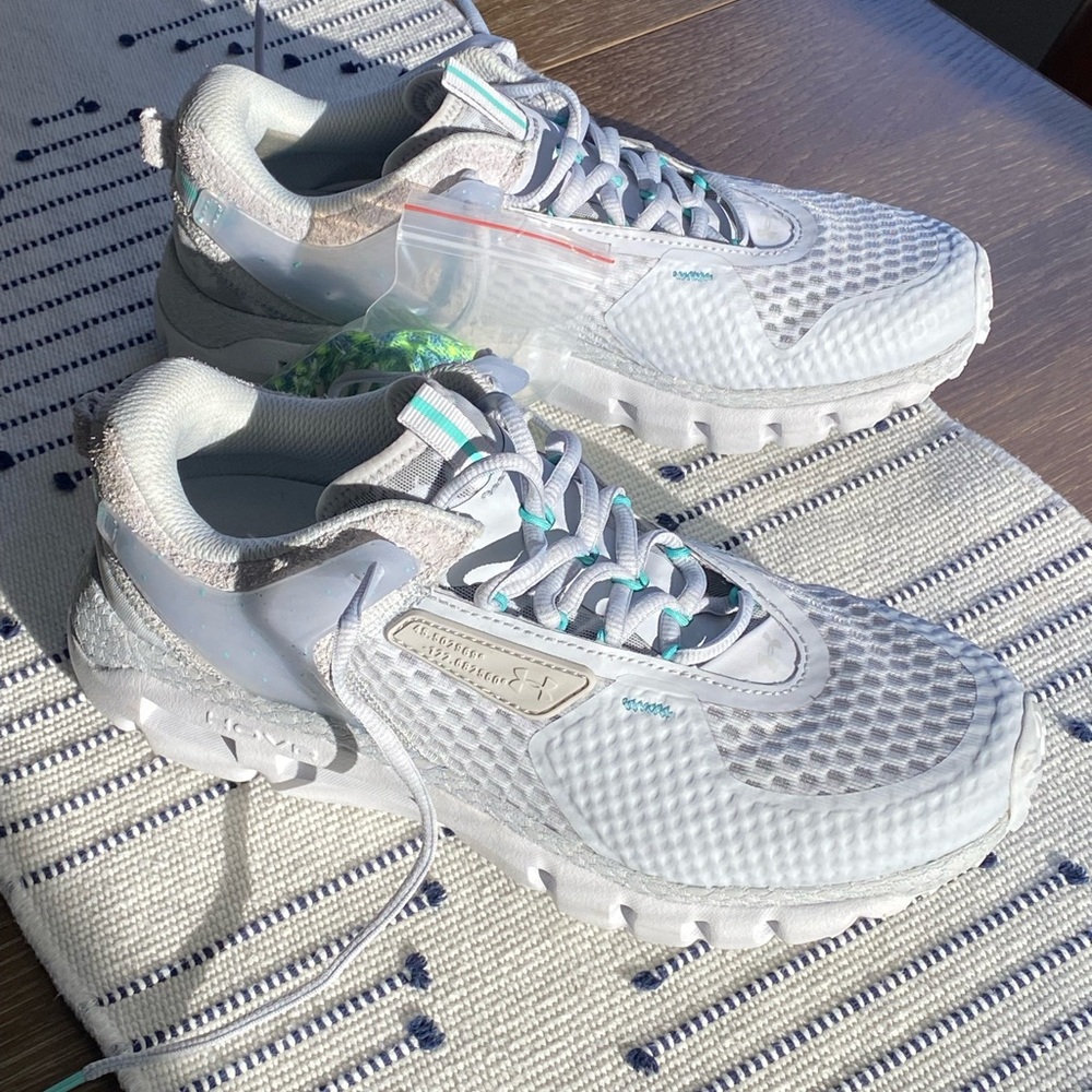 Under Armour Hovr Summit Sneakers